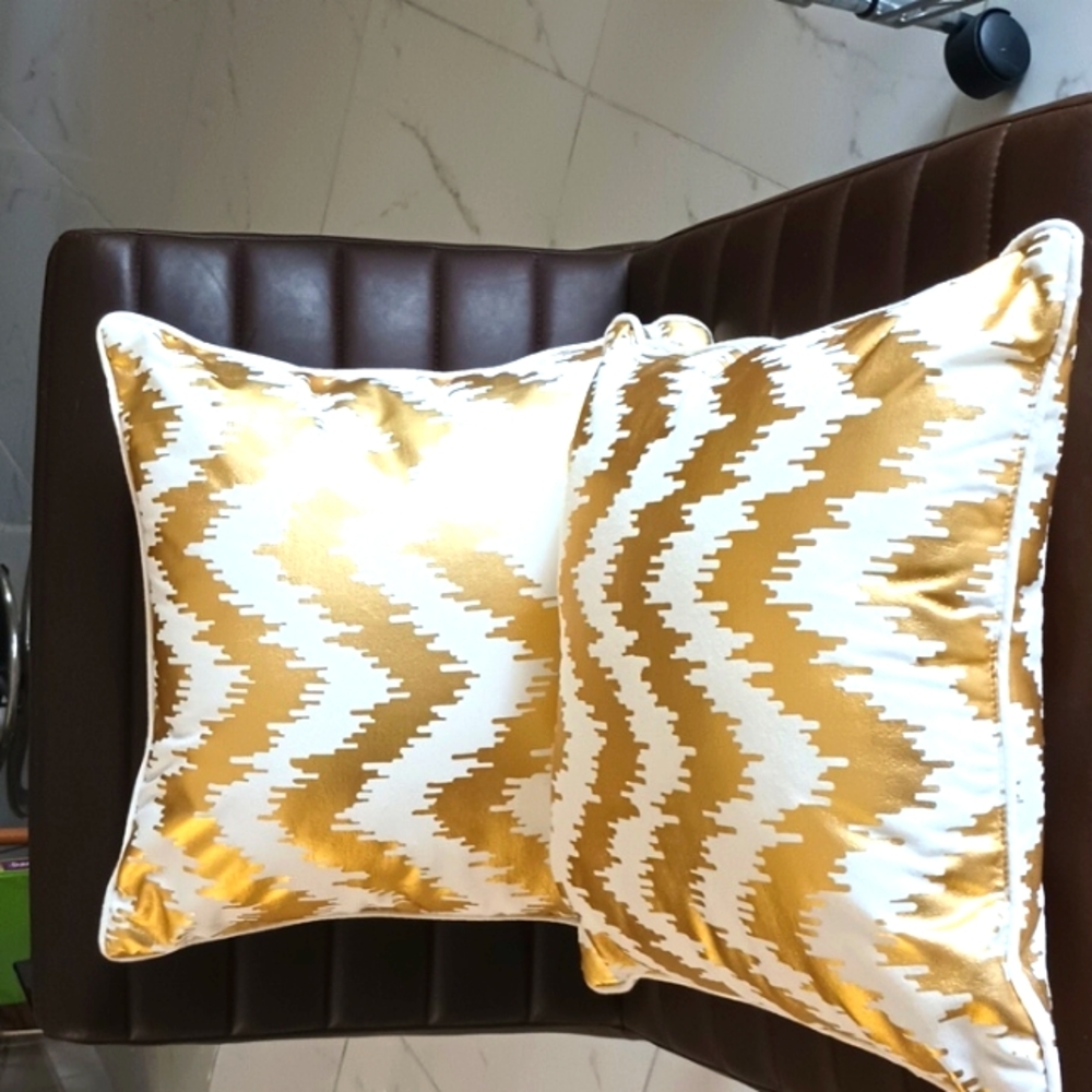 Throw Pillows